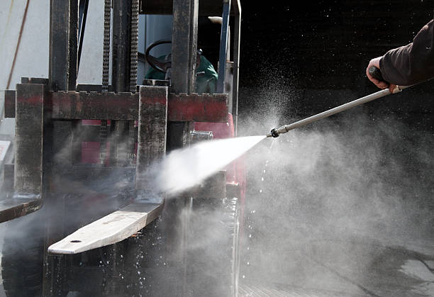 Playground Equipment Cleaning in Clifton, TN